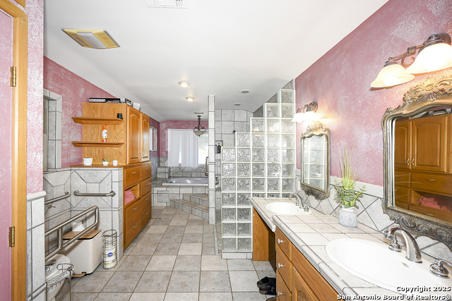 Image 13 of 35 For 4720 Rakowitz