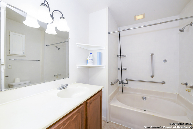 Image 28 of 35 For 4720 Rakowitz