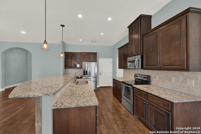 Image 14 of 42 For 546 Melissa