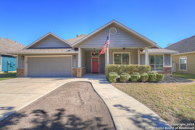 Image 2 of 42 For 546 Melissa