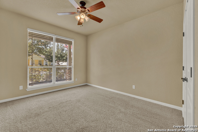 Image 34 of 42 For 546 Melissa