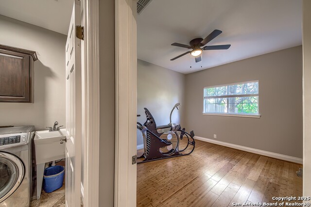 Image 18 of 37 For 42 Spring Lake