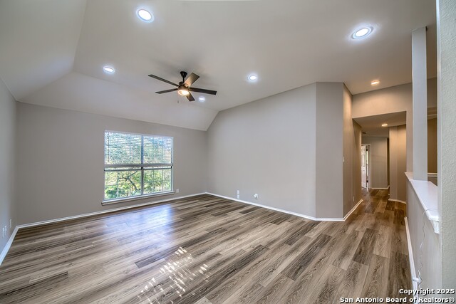 Image 28 of 37 For 42 Spring Lake