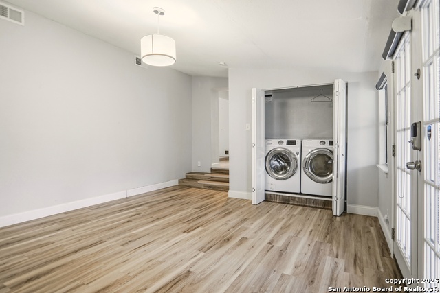 Image 14 of 31 For 2375 Mulberry Ave W