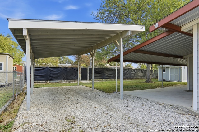 Image 24 of 31 For 2375 Mulberry Ave W