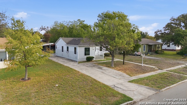 Image 26 of 31 For 2375 Mulberry Ave W