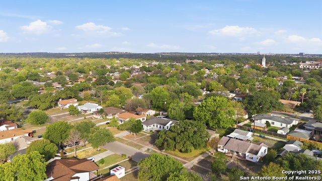 Image 30 of 31 For 2375 Mulberry Ave W