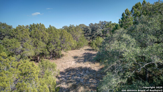 Image 11 of 11 For 915 Five Oaks