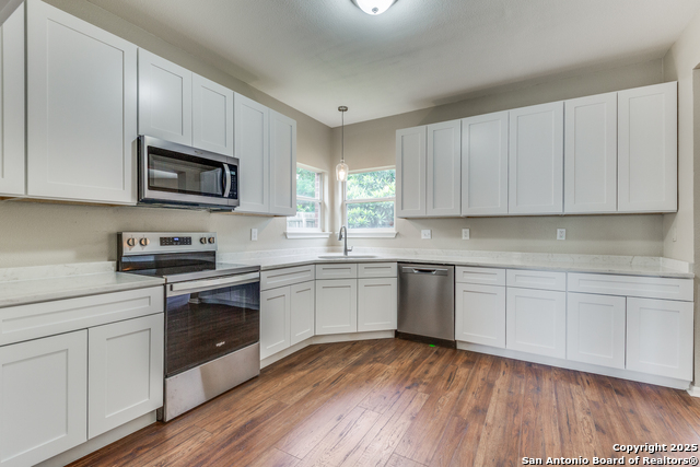 Image 11 of 25 For 9002 Maggie  