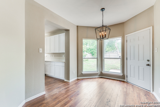 Image 13 of 25 For 9002 Maggie  