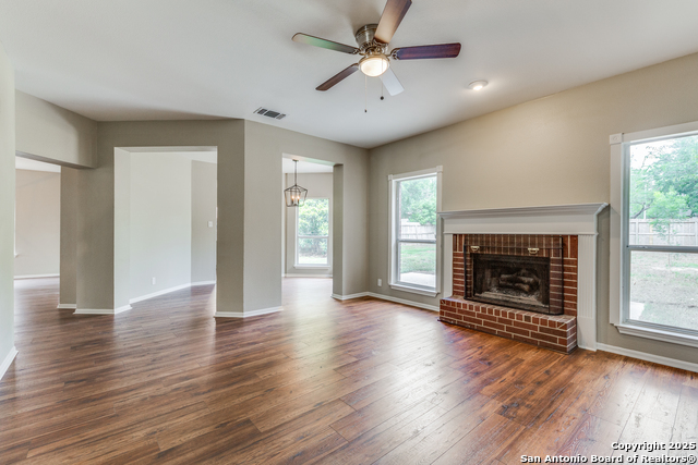 Image 5 of 25 For 9002 Maggie  