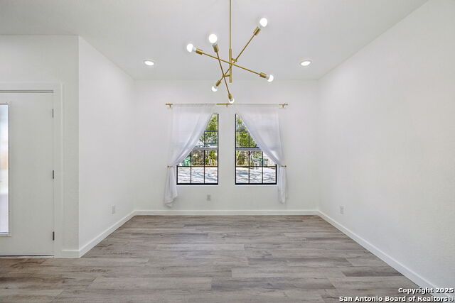 Image 17 of 38 For 120 Canadian St