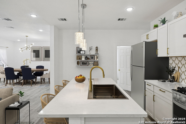 Image 20 of 38 For 120 Canadian St