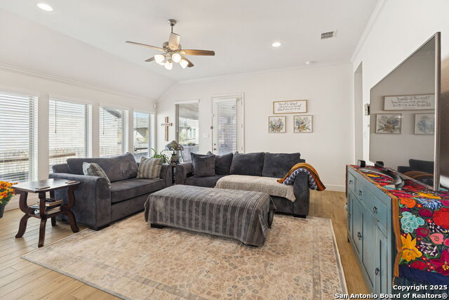 Image 19 of 49 For 28452 Cohaset