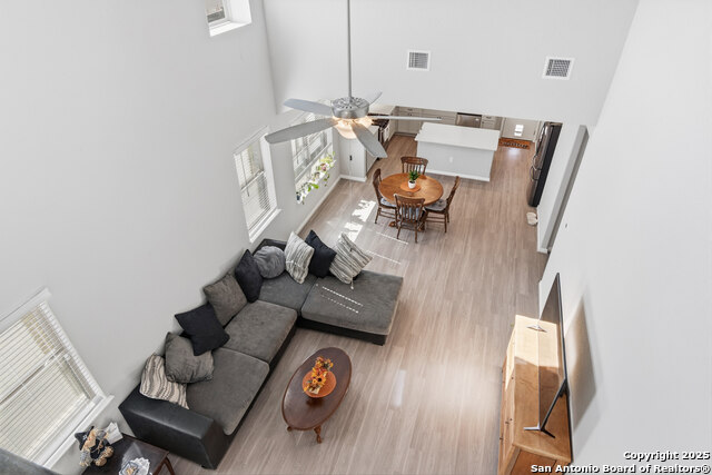 Listing photo id 33 for 605 Jaboncillo