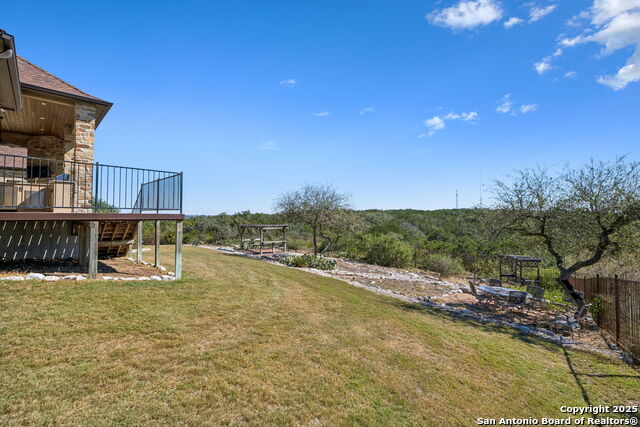 Listing photo id 22 for 7810 Vanity  