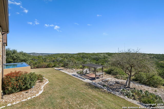 Listing photo id 25 for 7810 Vanity  