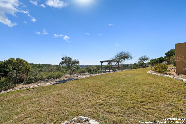 Listing photo id 26 for 7810 Vanity  