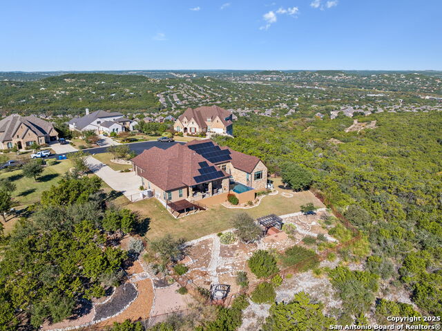 Listing photo id 35 for 7810 Vanity  