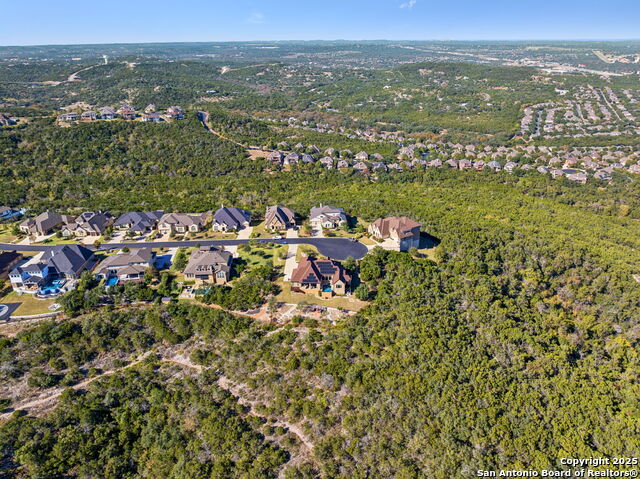 Listing photo id 37 for 7810 Vanity  