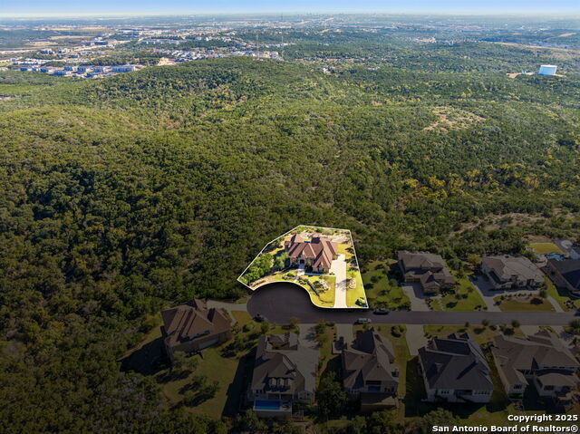 Listing photo id 38 for 7810 Vanity  