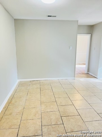 Image 7 of 8 For 125 Ada St  1