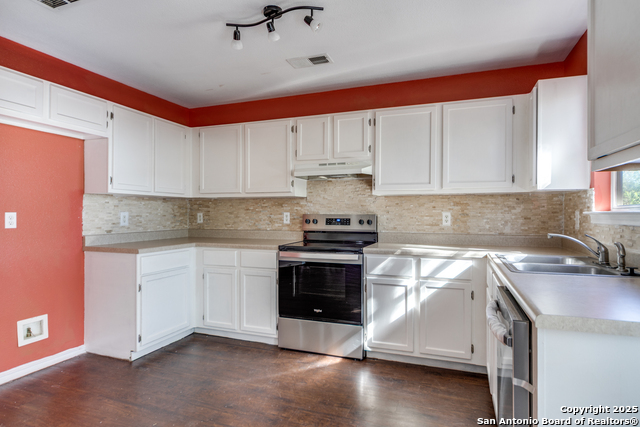 Image 10 of 25 For 10730 Cat Mountain