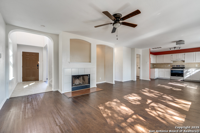 Image 5 of 25 For 10730 Cat Mountain