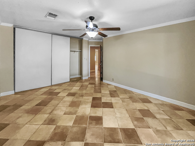 Listing photo id 10 for 14128 Emerald Hill