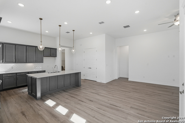 Image 18 of 34 For 1412 Hallettsville