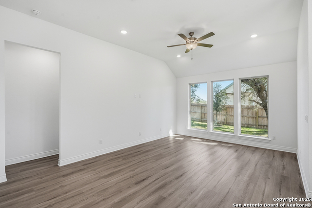 Image 19 of 34 For 1412 Hallettsville