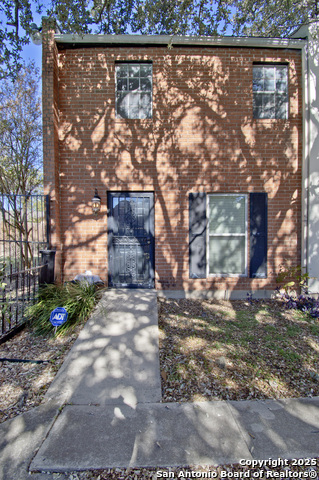 Image 2 of 30 For 6427 Wurzbach #4 4