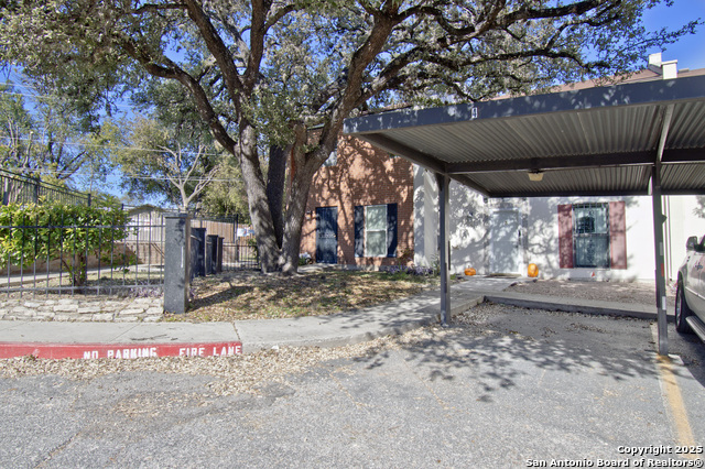 Image 28 of 30 For 6427 Wurzbach #4 4