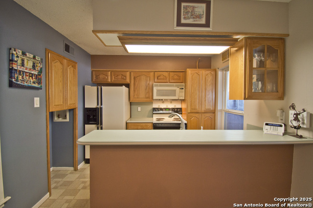 Image 9 of 30 For 6427 Wurzbach #4 4