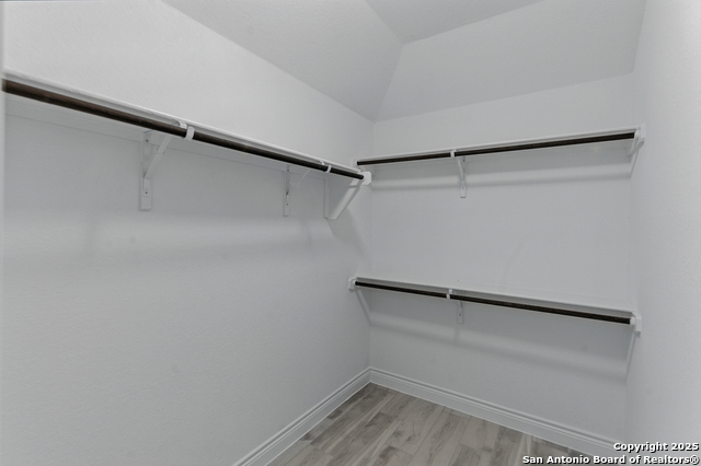 Listing photo id 25 for 11507 Buffalo Bill