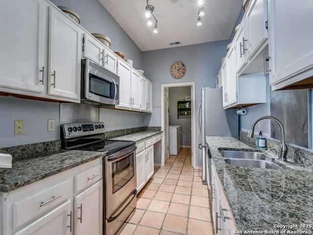 Image 14 of 25 For 15115 Forest Country