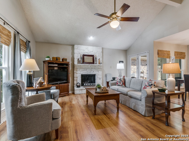 Image 4 of 25 For 15115 Forest Country