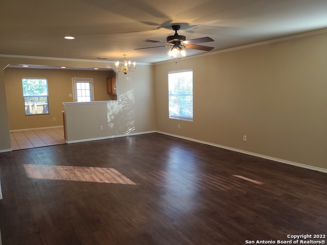 Image 4 of 21 For 112 Willow Run N