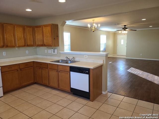 Image 7 of 21 For 112 Willow Run N