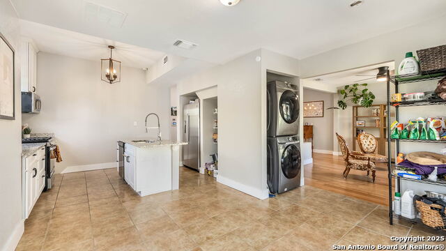 Image 11 of 25 For 801 Mulberry Ave W