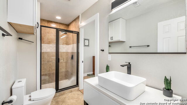 Image 13 of 25 For 801 Mulberry Ave W