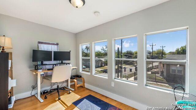 Image 16 of 25 For 801 Mulberry Ave W