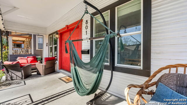 Image 19 of 25 For 801 Mulberry Ave W