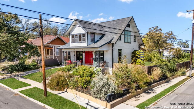 Image 2 of 25 For 801 Mulberry Ave W