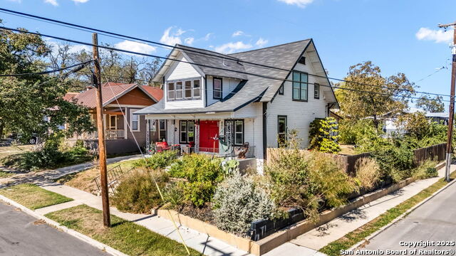 Image 20 of 25 For 801 Mulberry Ave W