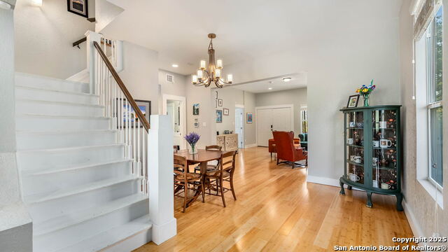 Image 6 of 25 For 801 Mulberry Ave W