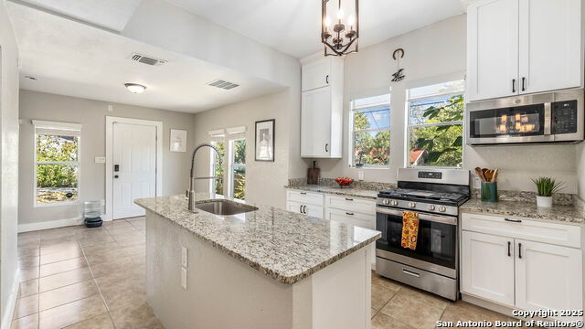 Image 9 of 25 For 801 Mulberry Ave W