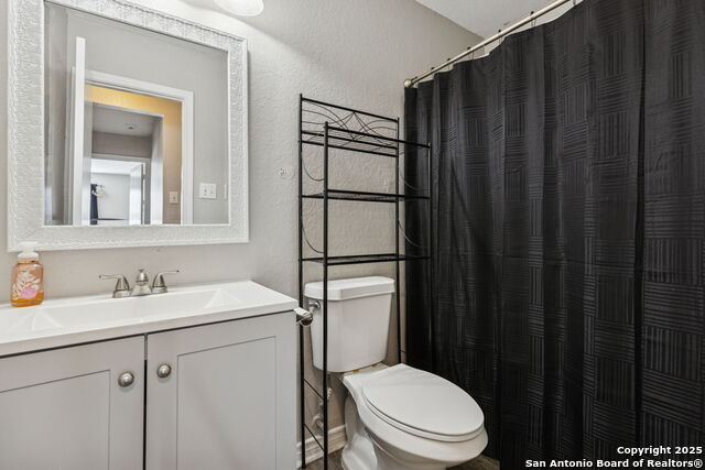 Image 13 of 24 For 8919 Kestrel Oak