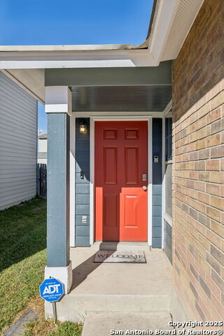 Image 2 of 24 For 8919 Kestrel Oak