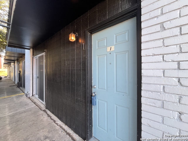 Details for 2802 Lasses Blvd  1, San Antonio, TX 78223